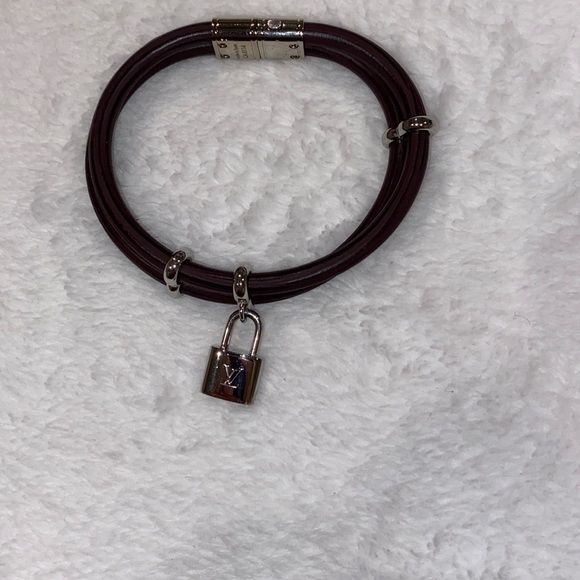 Louis Vuitton Accessories - Louis Vuitton bracelet- never worn